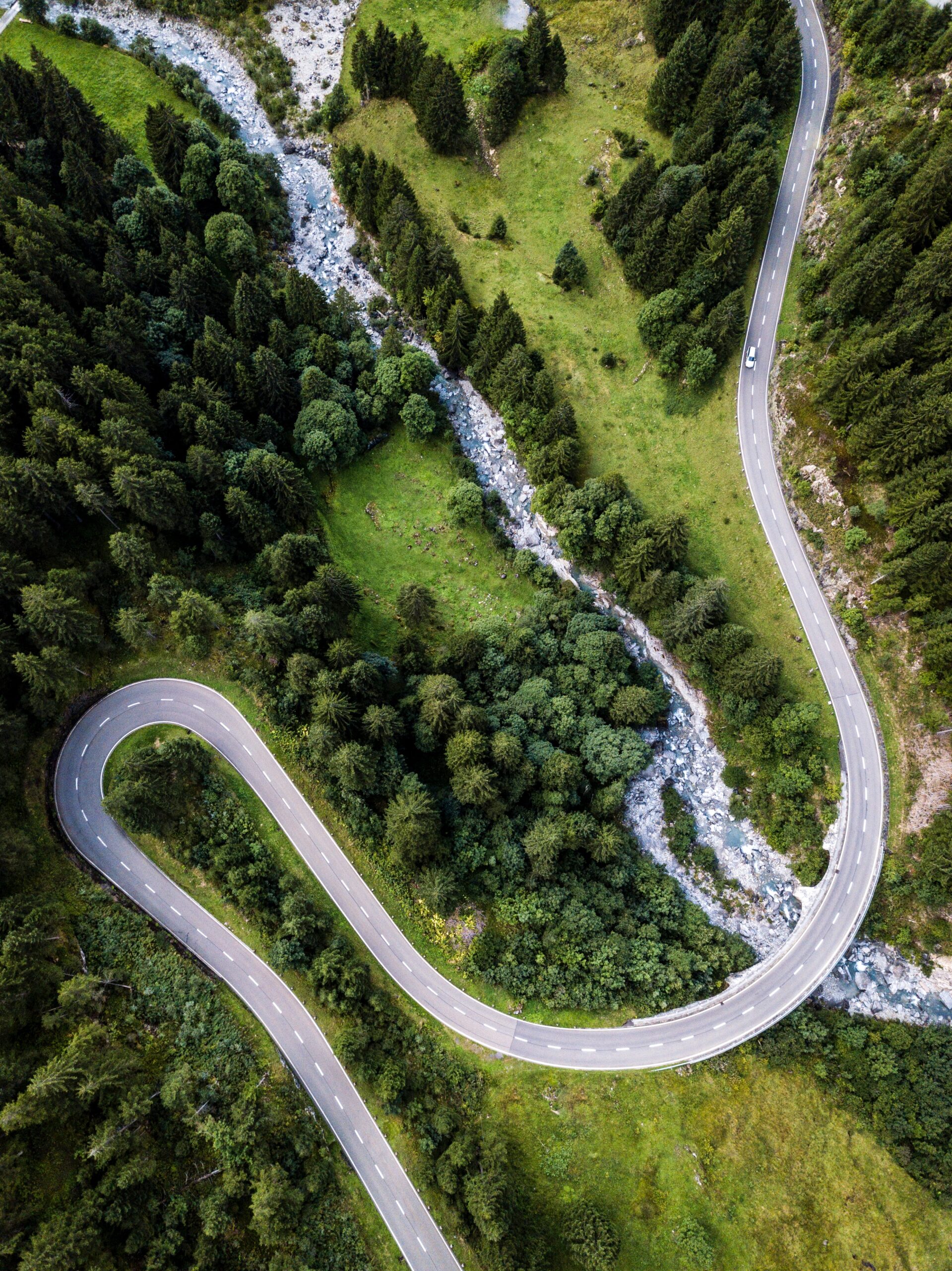 ROAD VIEWED FOR THE SKY
